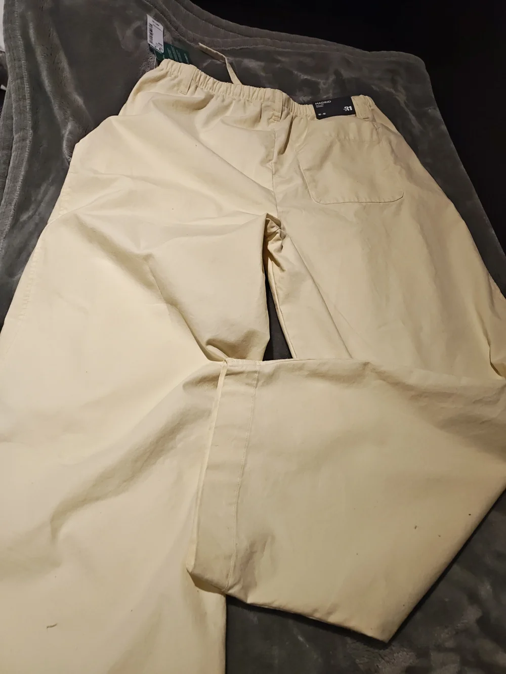 Men's Casual Drawstring Chinos in Cream M.